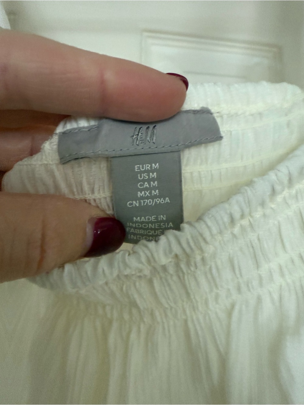 H&M Cream White Ivory Smocked Peplum Cami Tank Shirt Medium M - Picture 3 of 3